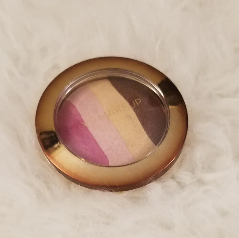 🆕️RARE 🆕 VICTORIA SECRET BAKED SHADOW QUAD